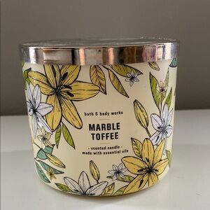 Bath & Body Works Marble Toffee Candle